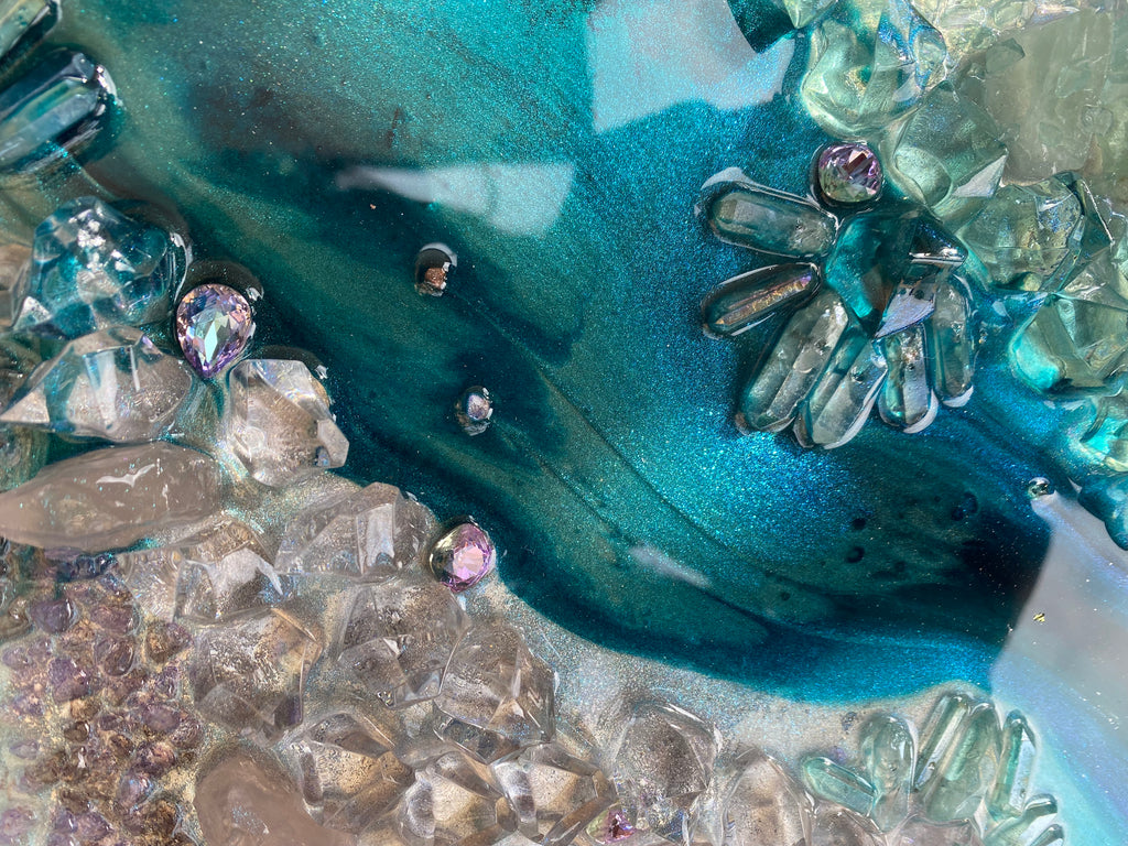 Elixir 6 . Bounty Reef Round Artwork with quartz 50cm