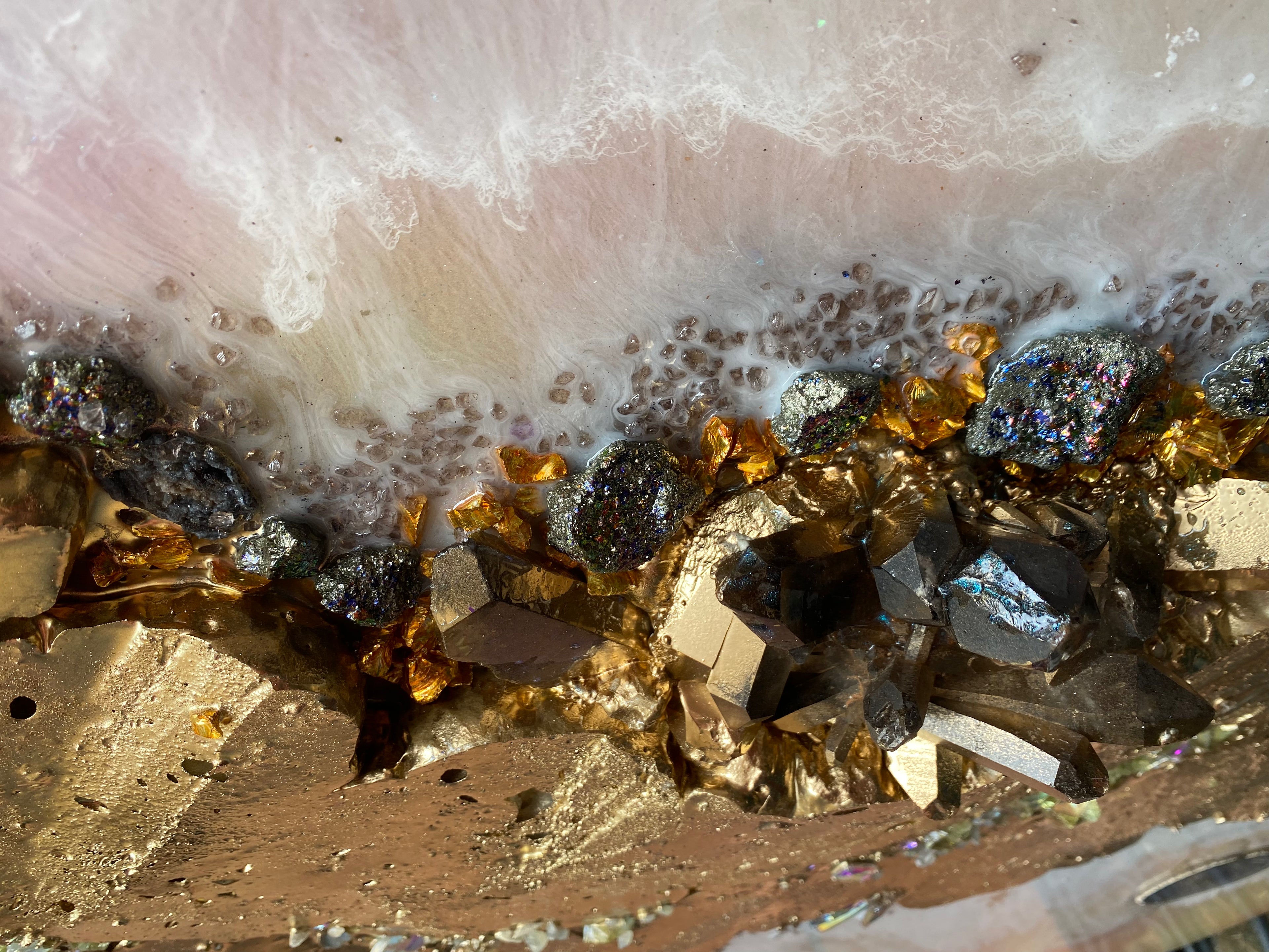 Golden Coast Strip - Two Oceans with  Quartz Round 110cm