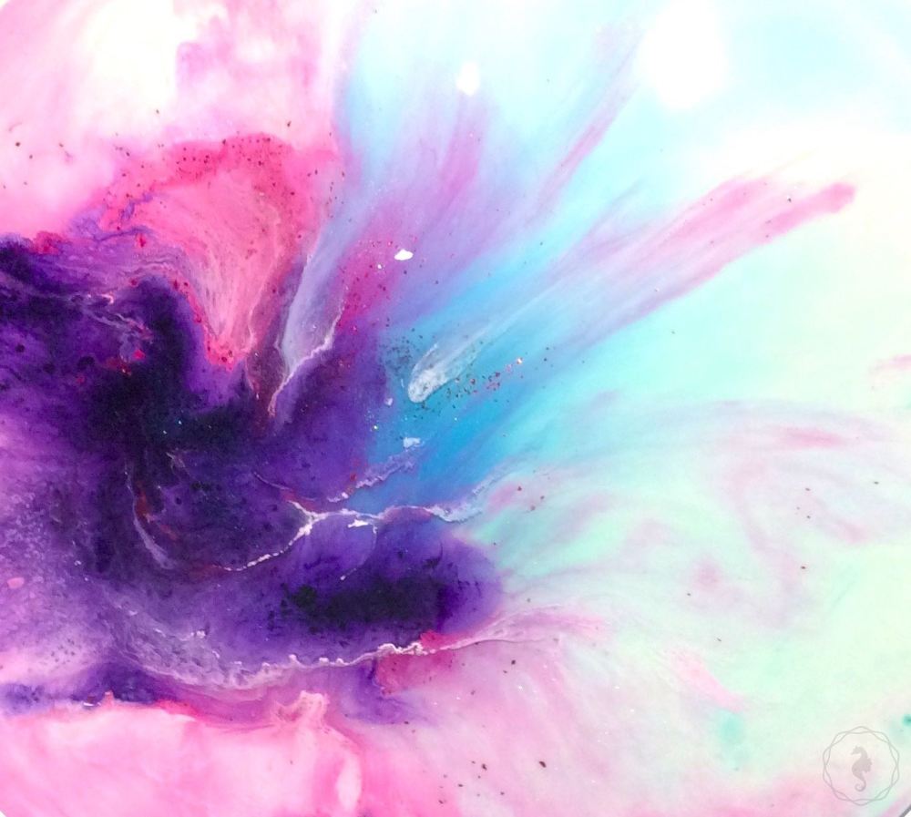 Abstract Floral Round. Pink and Blue. Calmo. Art Print. Antuanelle 4 Calmo | MARIE ANTUANELLE Round Perspex Acrylic Print